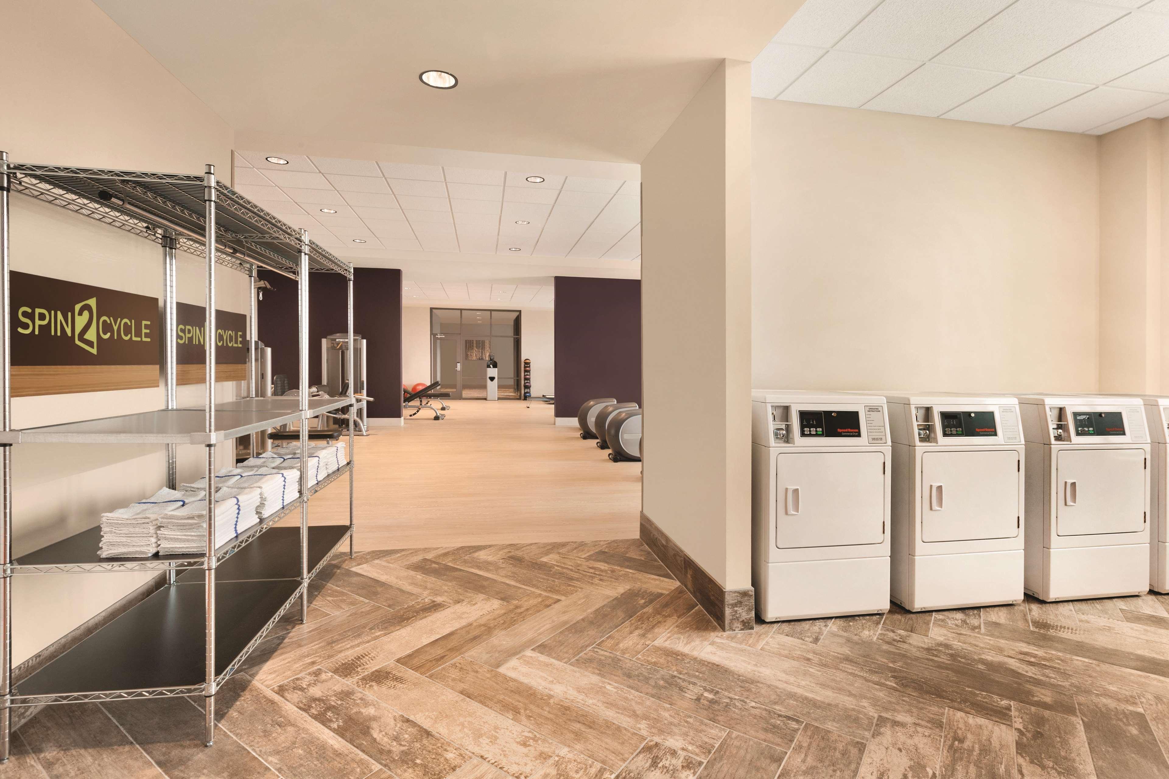 Hyatt Regency Phoenix Downtown - No Destination Fees מראה חיצוני תמונה