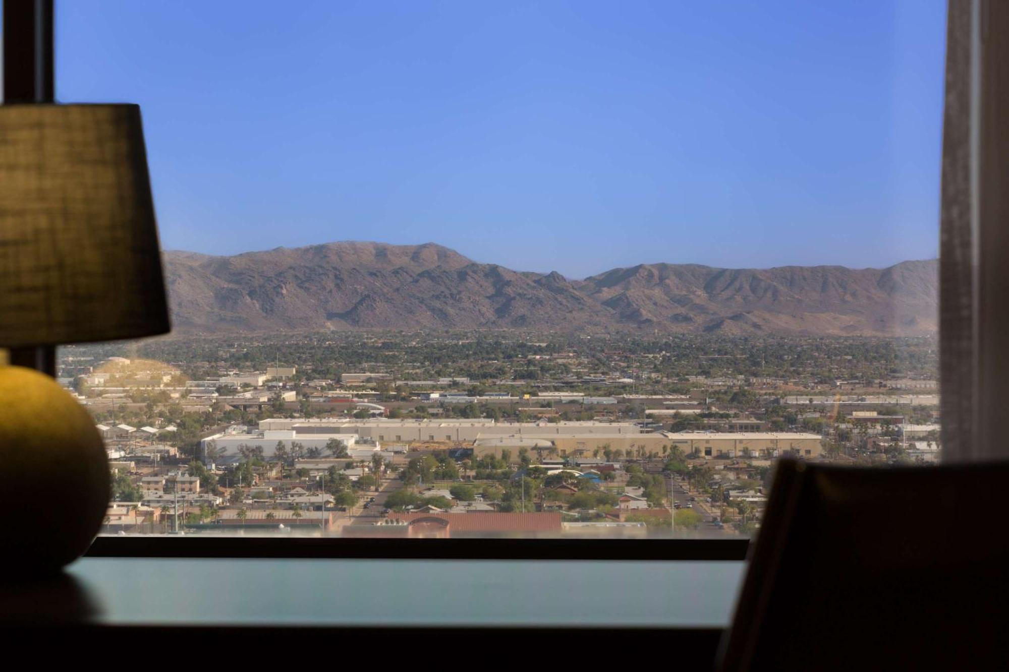 Hyatt Regency Phoenix Downtown - No Destination Fees מראה חיצוני תמונה