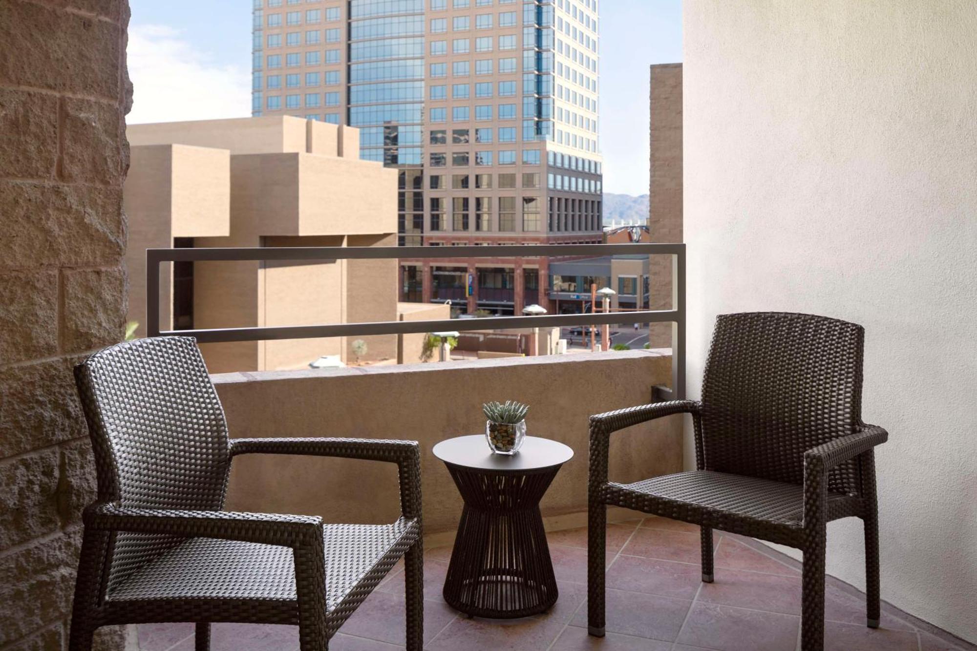 Hyatt Regency Phoenix Downtown - No Destination Fees מראה חיצוני תמונה