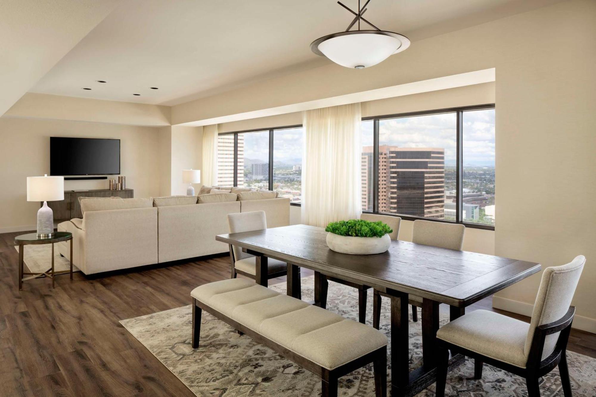 Hyatt Regency Phoenix Downtown - No Destination Fees מראה חיצוני תמונה