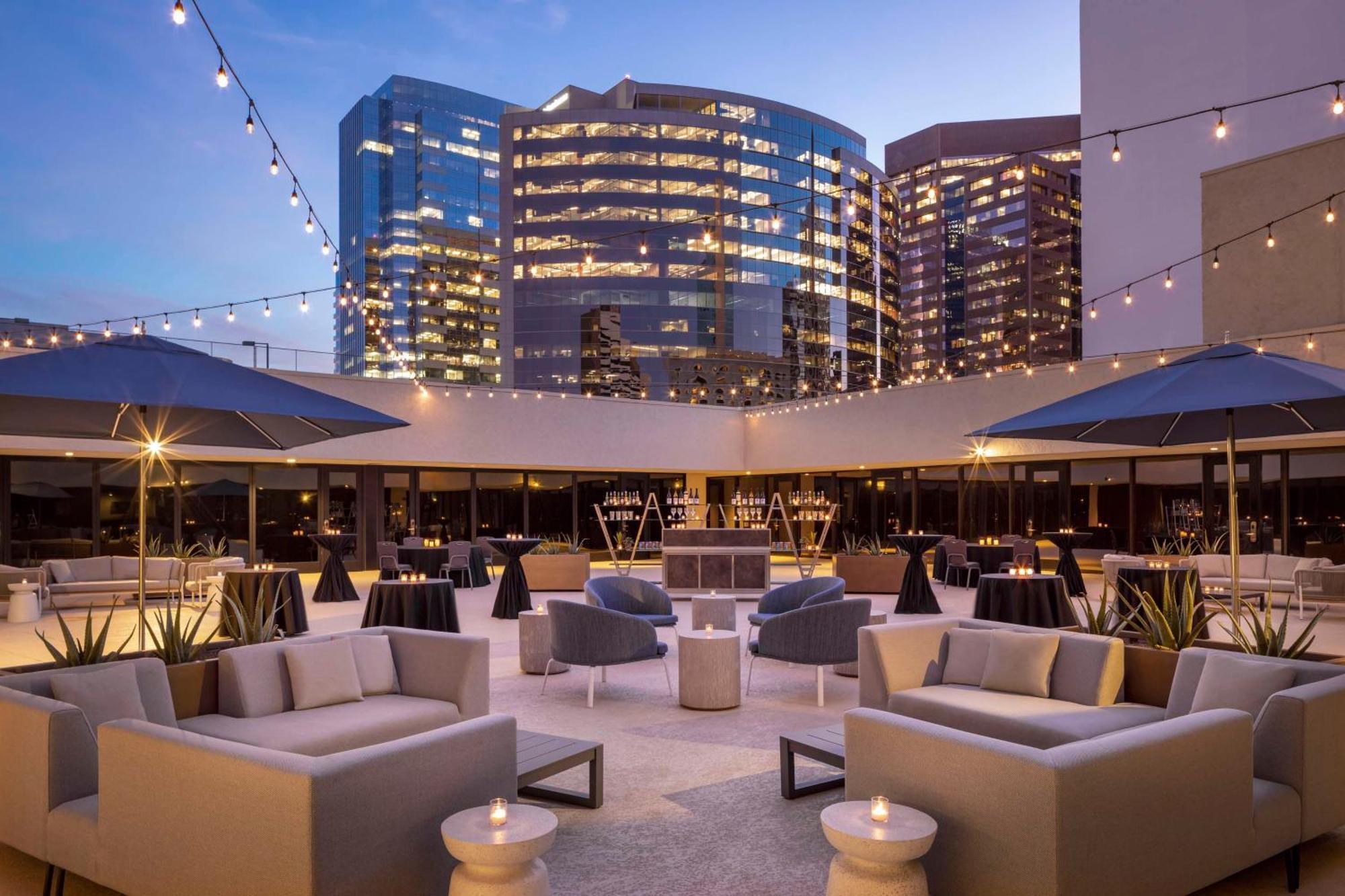 Hyatt Regency Phoenix Downtown - No Destination Fees מראה חיצוני תמונה